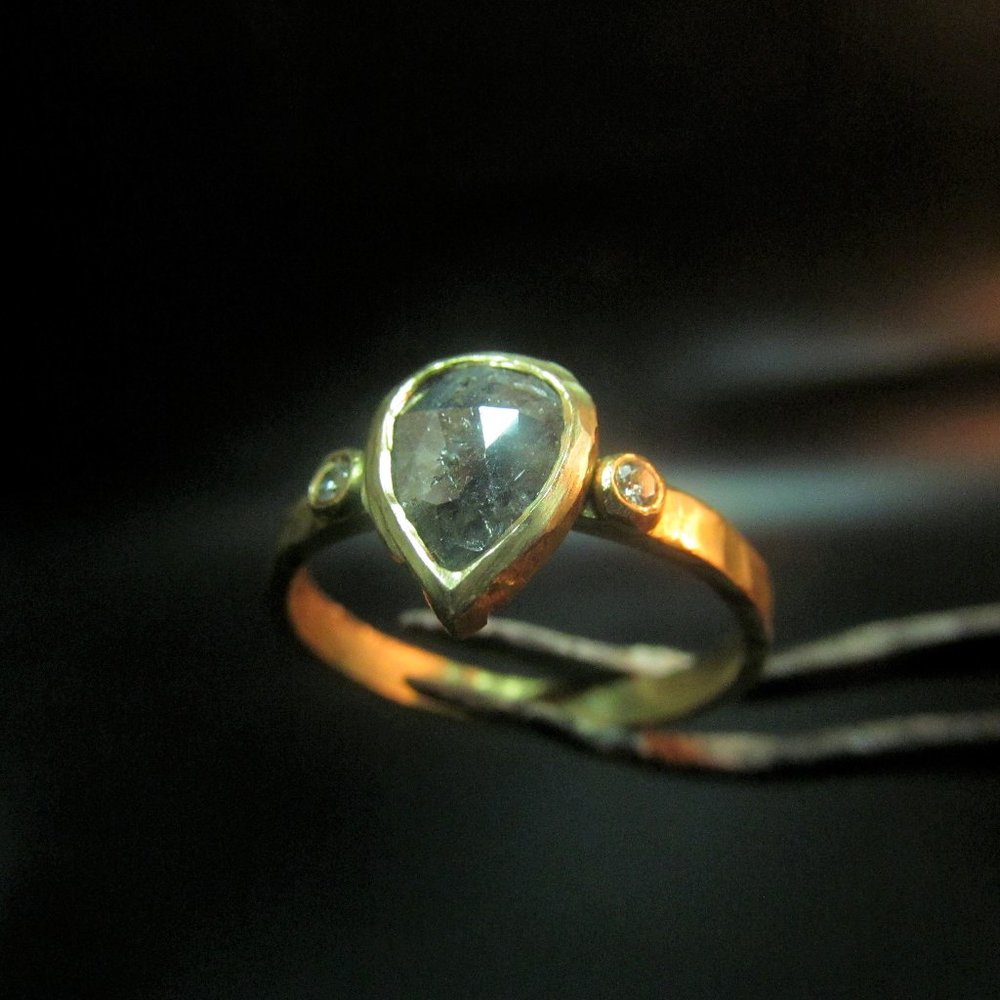 Diamond engagement ring | 14K solid Gold | Drop diamond